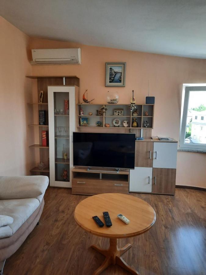 Apartman Julienne Kaštela Eksteriør bilde