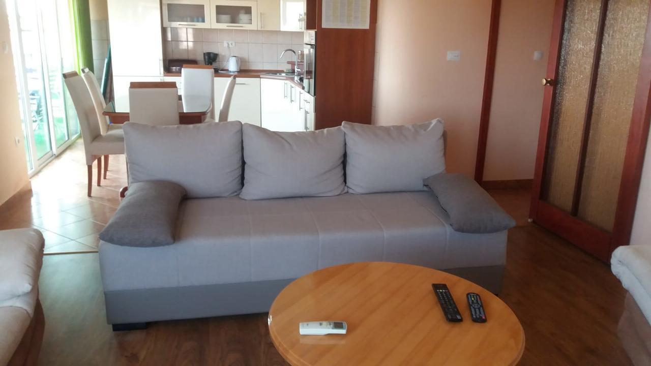 Apartman Julienne Kaštela Eksteriør bilde